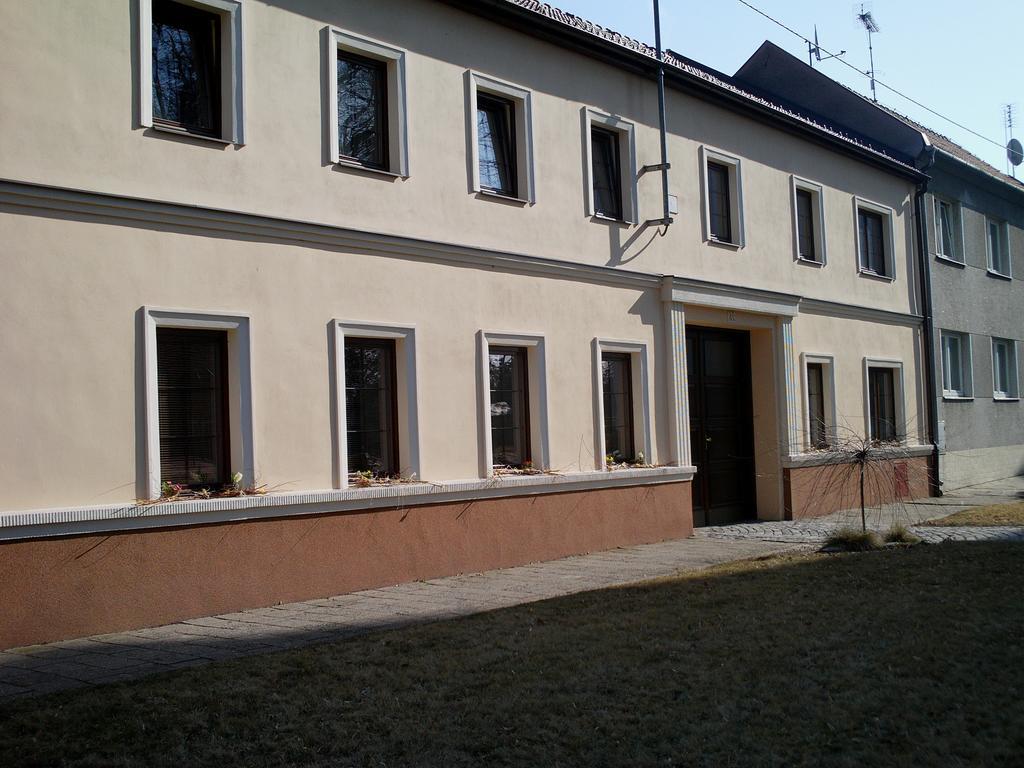 La Ferme De Sissi Apartment Smrzice Bagian luar foto